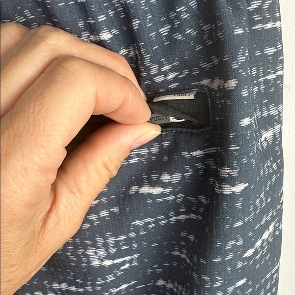 Vuori Stockton Athletic Shorts 6.5” Compression Liner Large Pockets Training - Picture 15 of 16